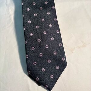 Ermenegildo Zegna 100% Silk Jacquard Men's Tie in Forest Green & Pink Geometric